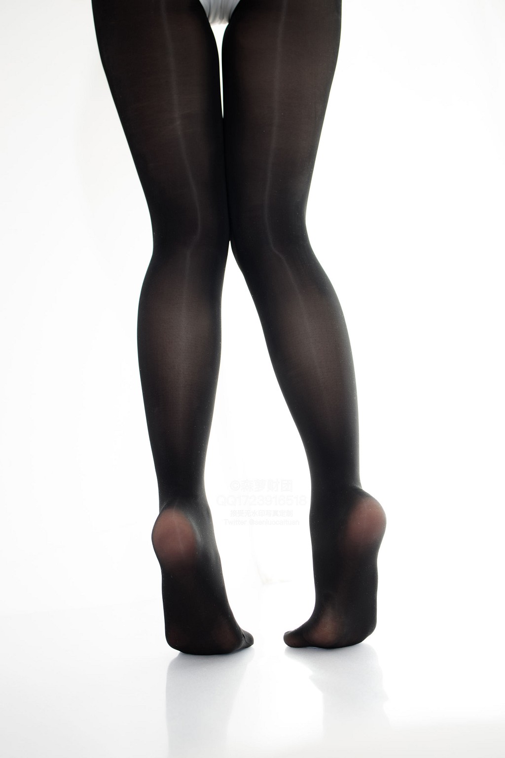 《白色死库水8D油亮黑丝》 [森萝财团] X-058 写真集[119P]