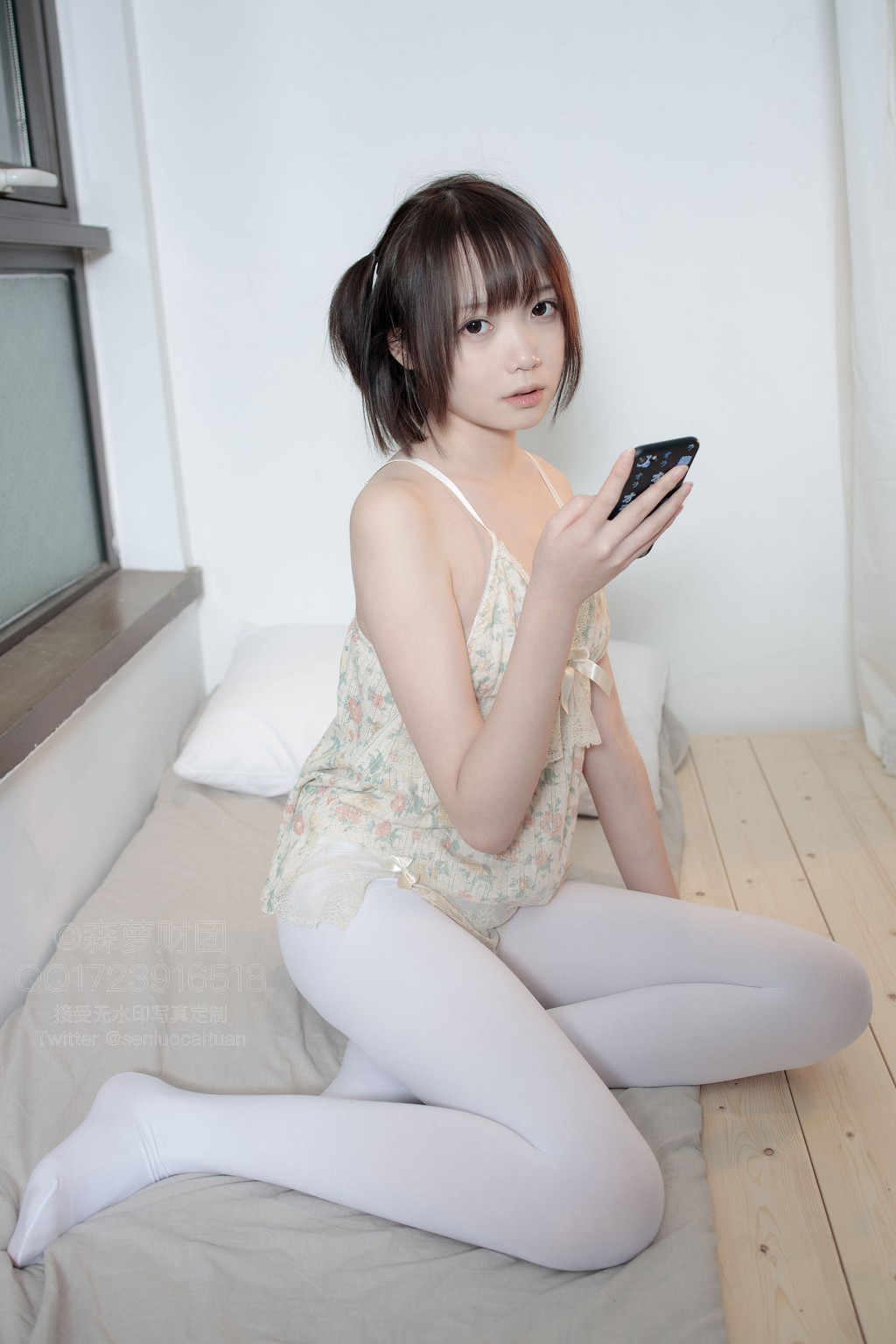 吊带短裙50D白丝 [森萝财团] [X-057] 写真集[83P]