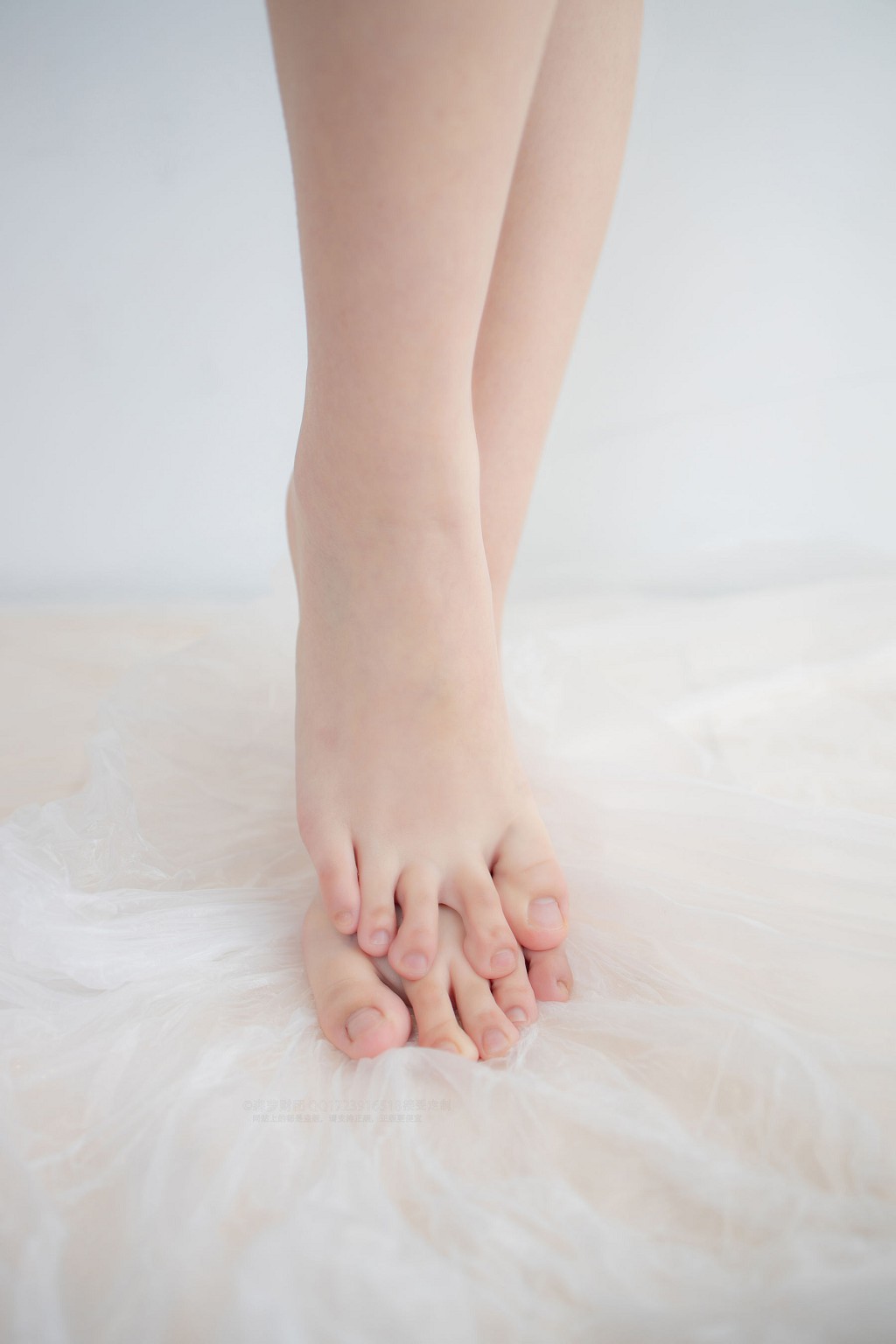 20D肉丝短棉袜踩物 [森萝财团] [X-055] 写真集[93P]