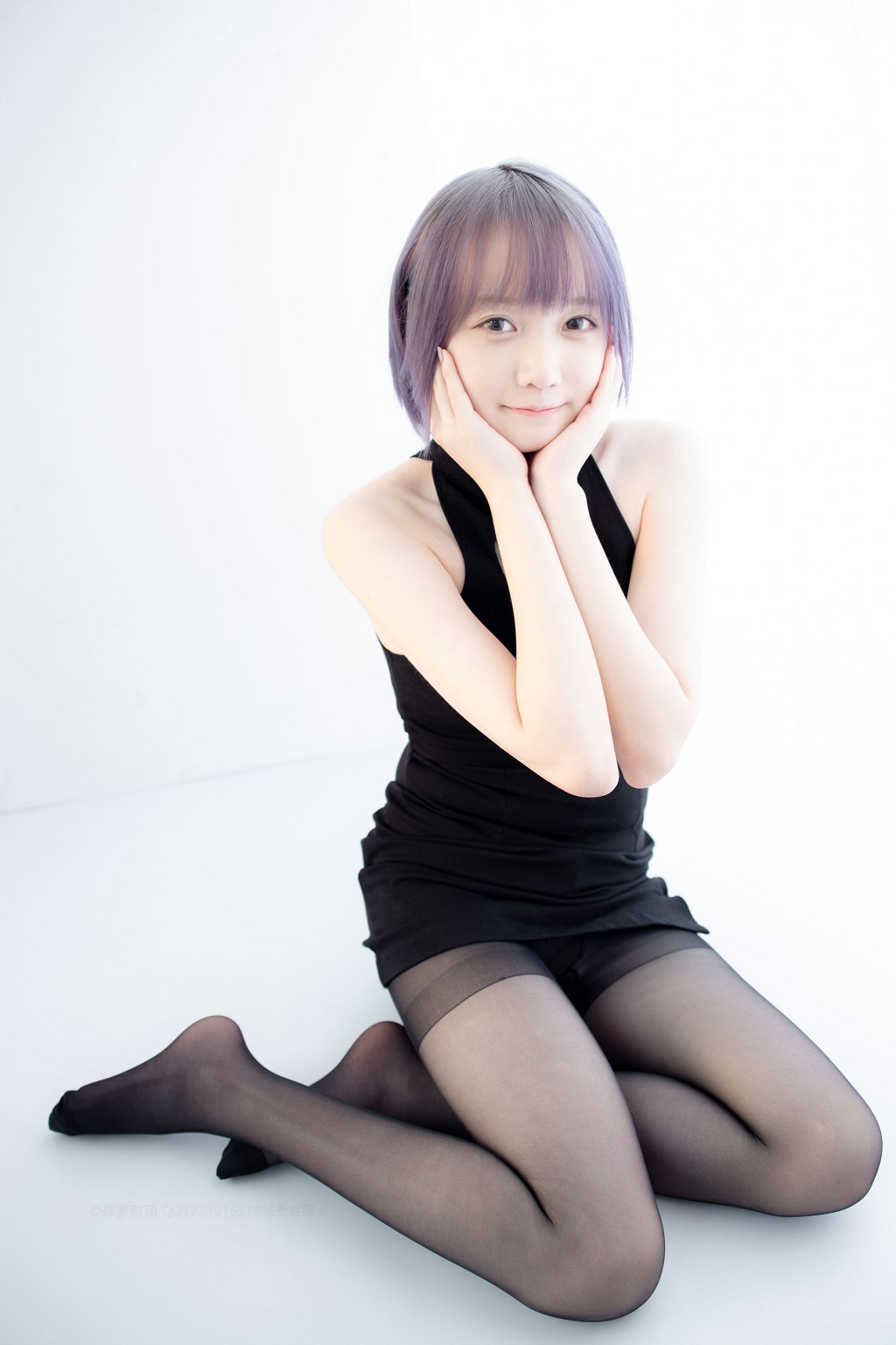 20D黑丝踩物 [森萝财团] [X-051] 写真集[111P]