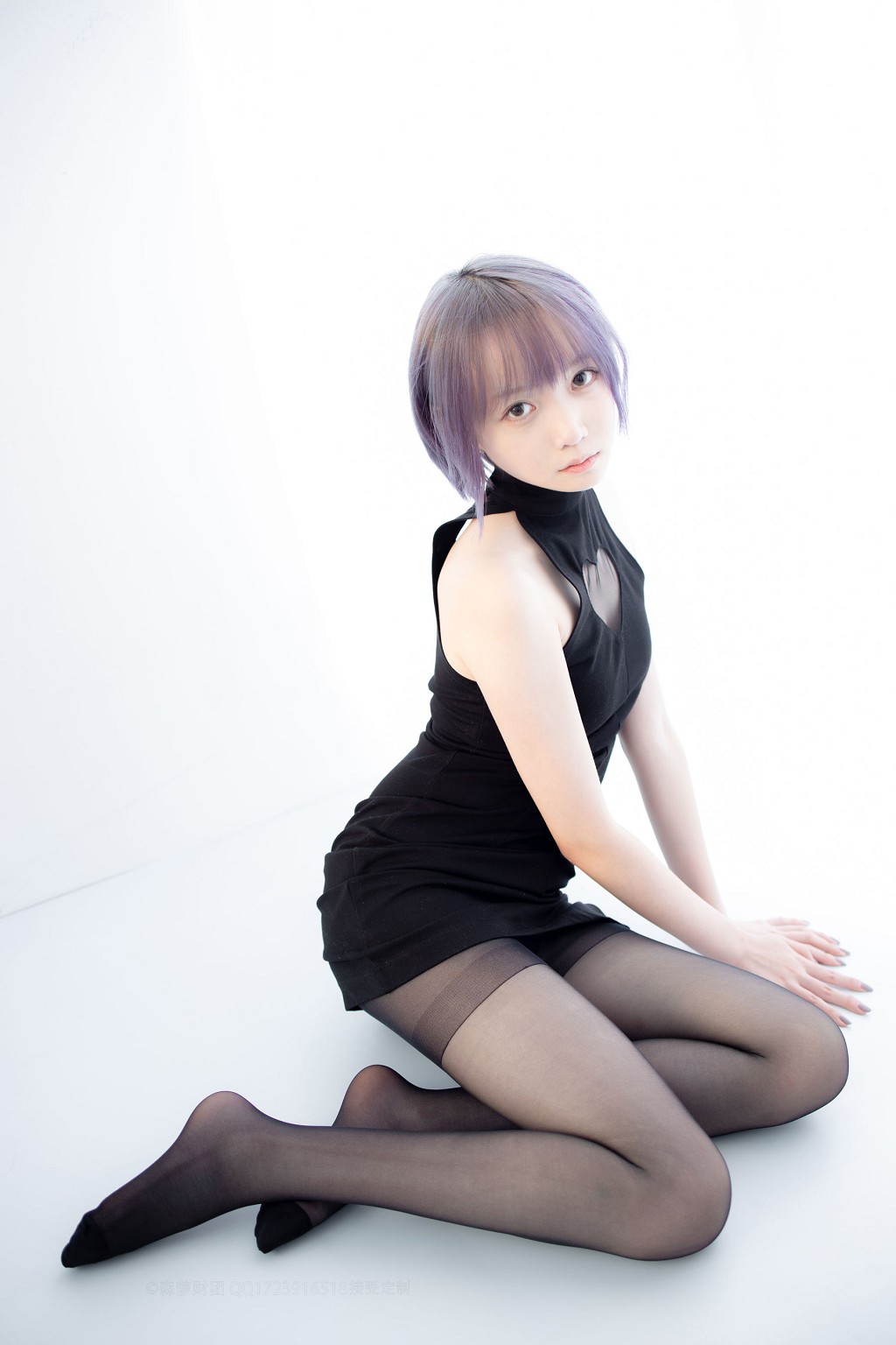 20D黑丝踩物 [森萝财团] [X-051] 写真集[111P]