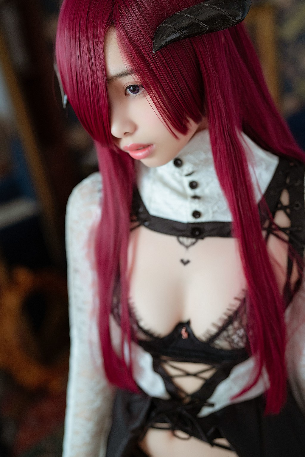雯妹不讲道理《魅魔 the countess of devil》 [COSPLAY福利] 写真集[38P]