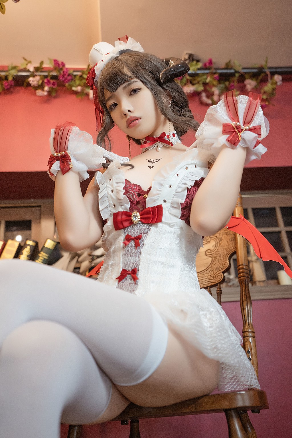 雯妹不讲道理《魅魔 Elegant devil》 [COSPLAY福利] 写真集[35P]