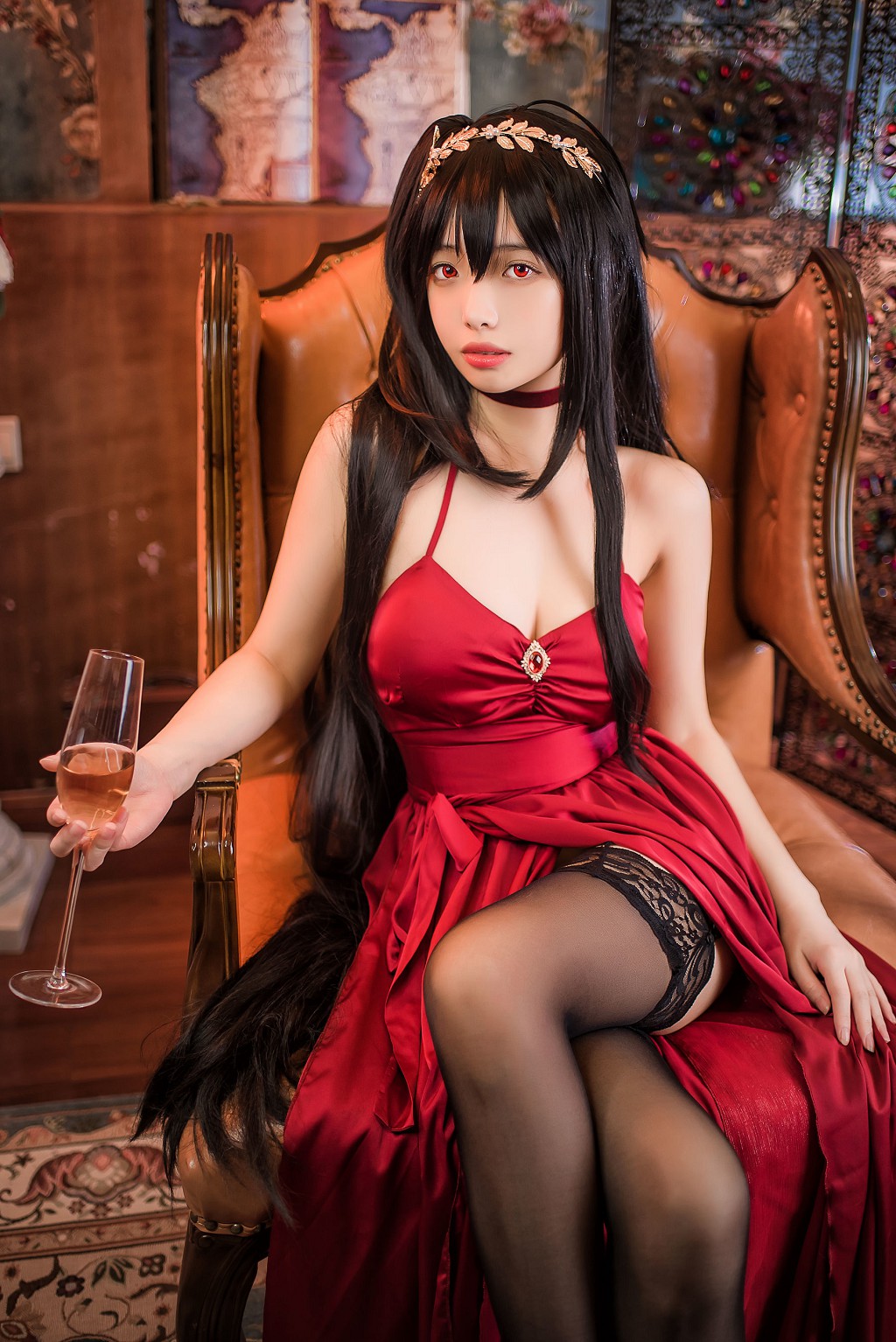 雯妹不讲道理《碧蓝航线大凤礼服》 [COSPLAY福利] 写真集[43P]