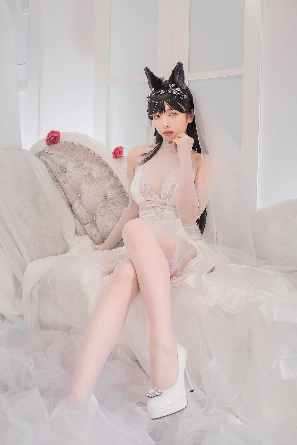 雯妹不讲道理《爱宕花嫁》  [COSPLAY福利] 写真集[32P]