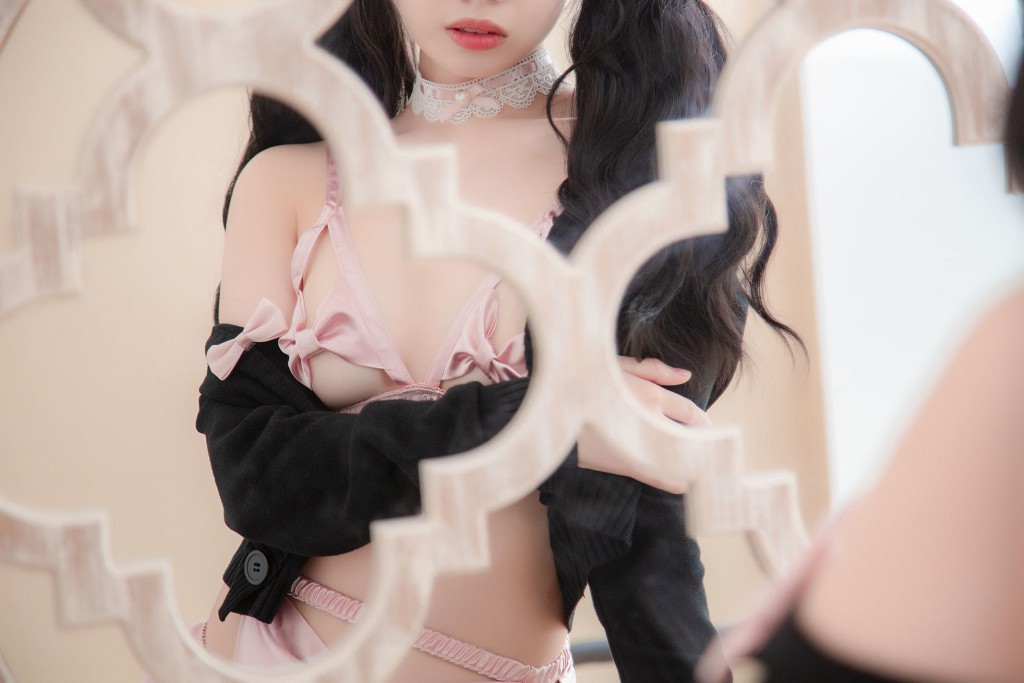 COSER雯妹《情人节特辑》 [COSPLAY福利] 写真集[31P]