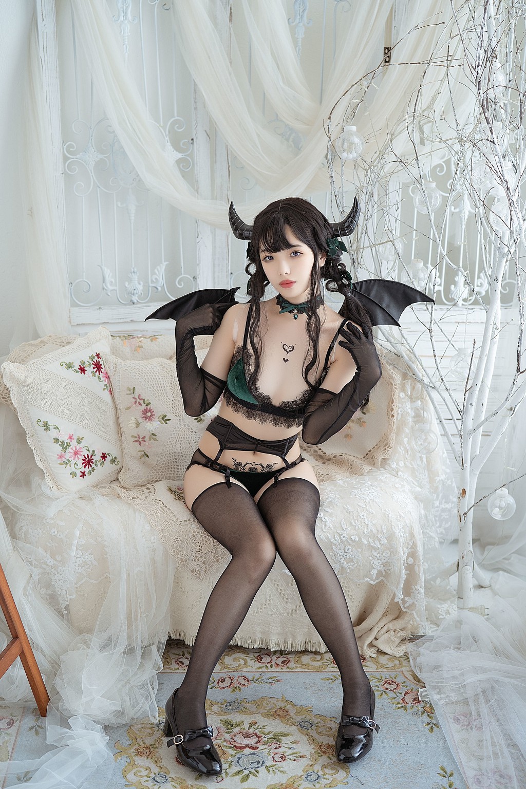 雯妹不讲道理《魅魔 Proud devil》  [COSPLAY福利] 写真集[50P]