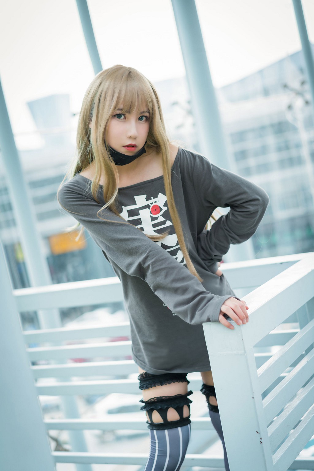 逐月su《汉森废墟》  [COSPLAY美少女] 写真集[36P]