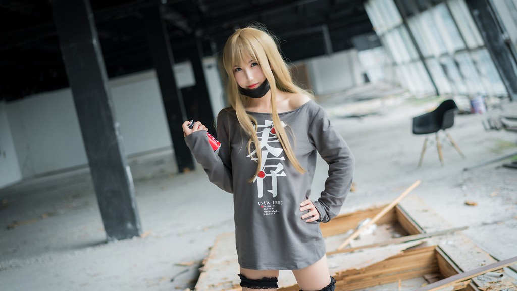 逐月su《汉森废墟》  [COSPLAY美少女] 写真集[36P]