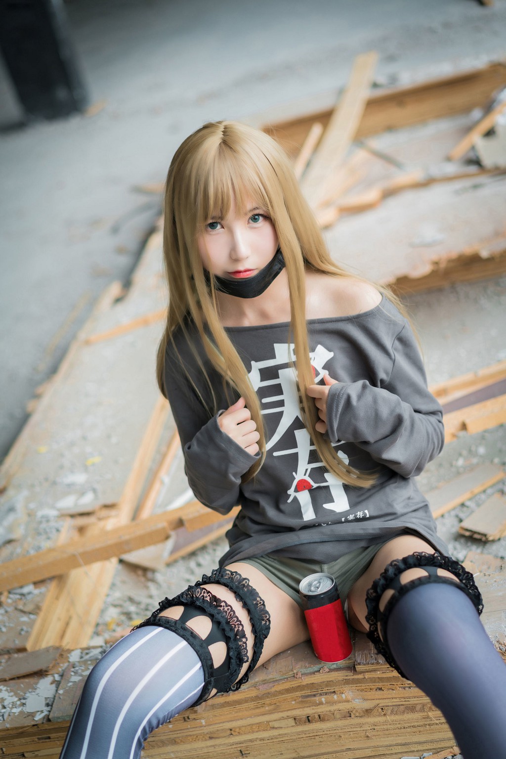 逐月su《汉森废墟》  [COSPLAY美少女] 写真集[36P]