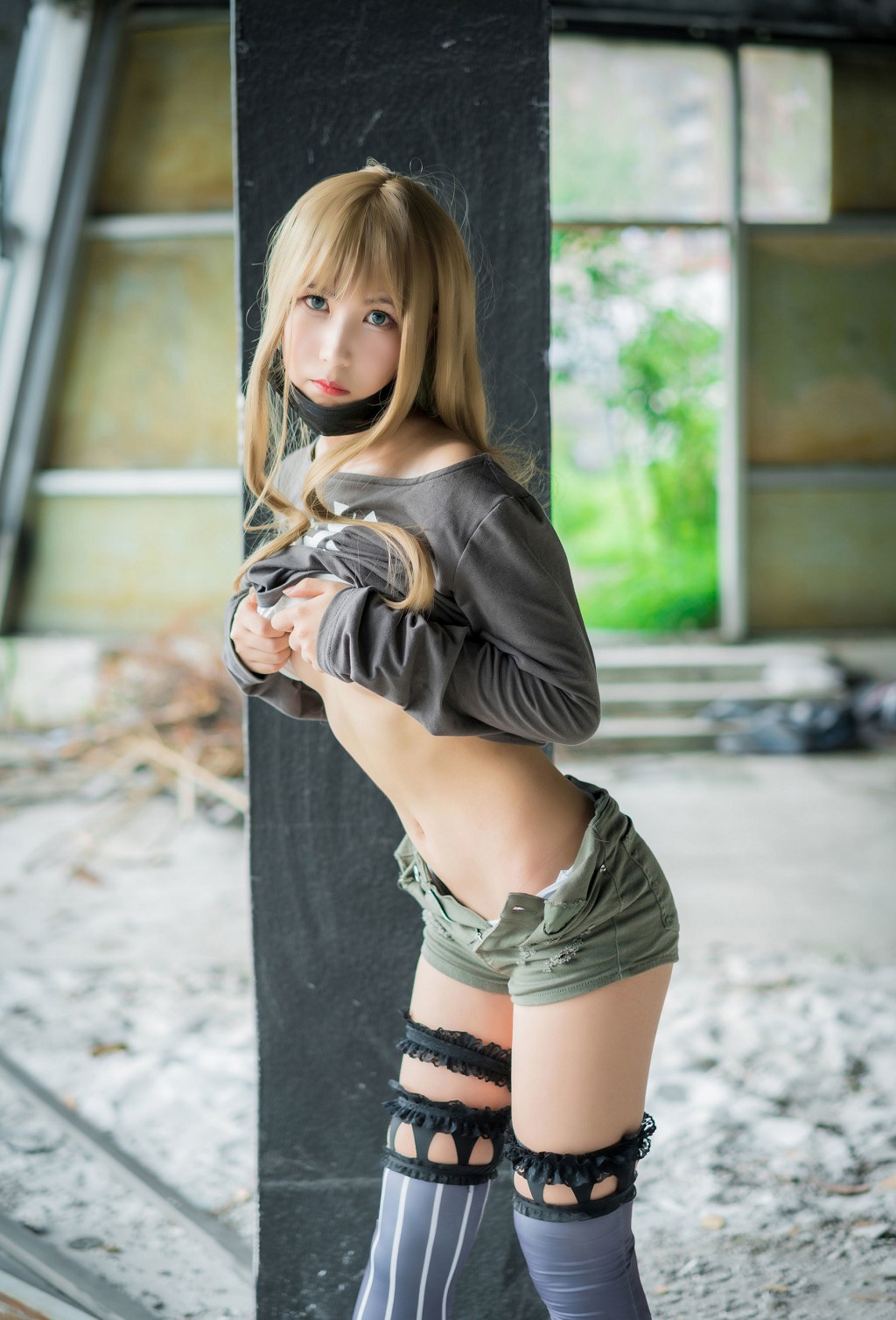 逐月su《汉森废墟》  [COSPLAY美少女] 写真集[36P]