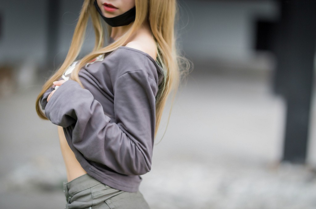 逐月su《汉森废墟》  [COSPLAY美少女] 写真集[36P]