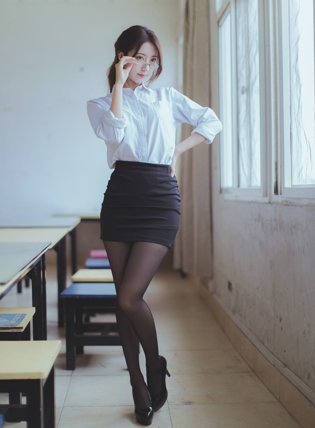 COSER黑川《黑丝教师》  [COSPLAY福利] 写真集[43P]