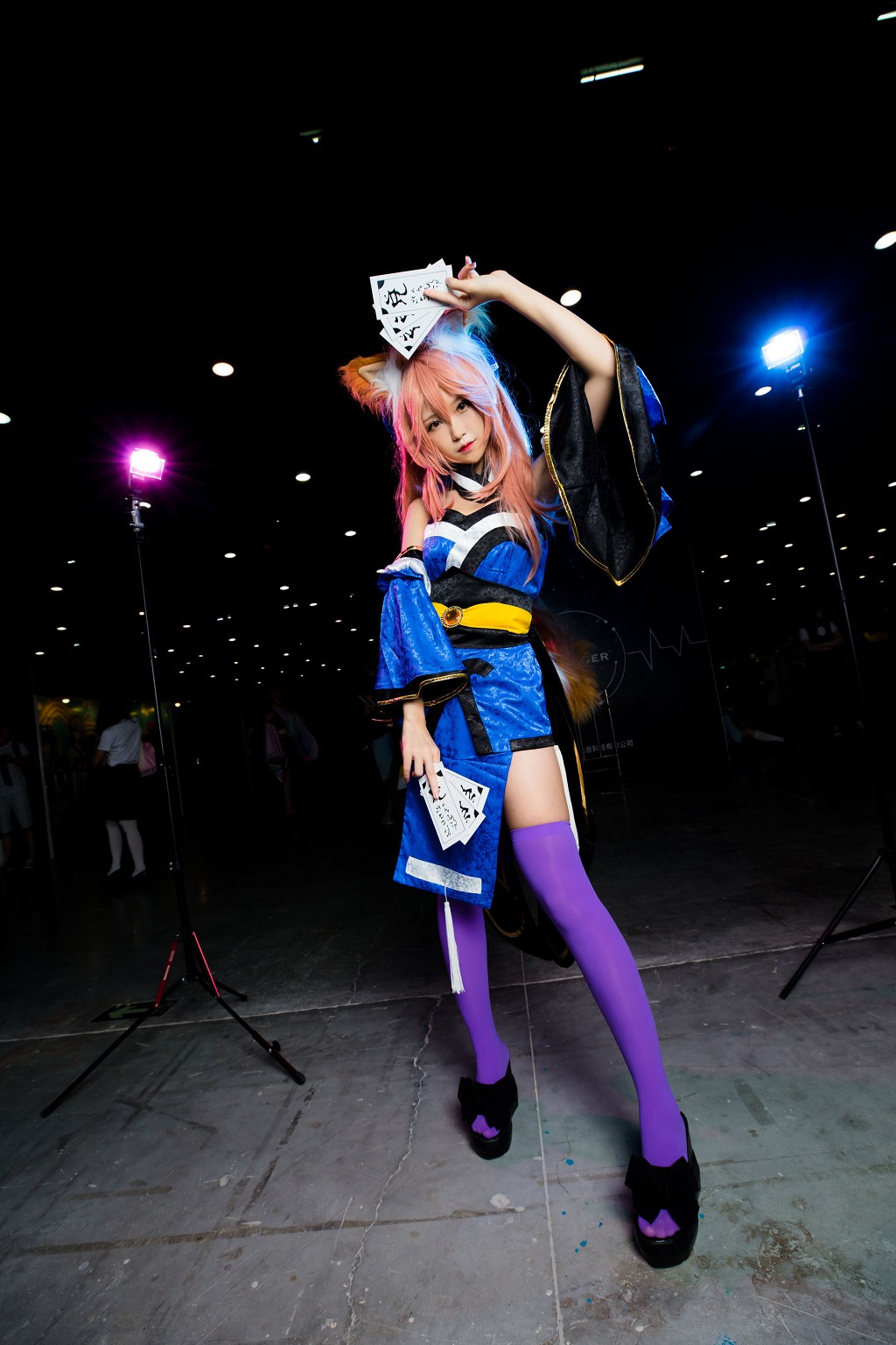 腐团儿Ikaros《霞之丘诗羽+玉藻前+甄姬》 [COSPLAY美女] 写真集[11P]