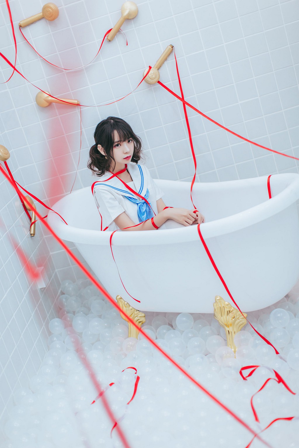 疯猫ss《睡衣与浴室的水手服》 [萝莉COS] 写真集[45P]