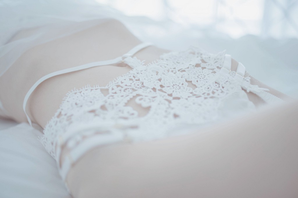 你的负卿《白色蕾丝私房》  [COSPLAY福利] 写真集[33P]