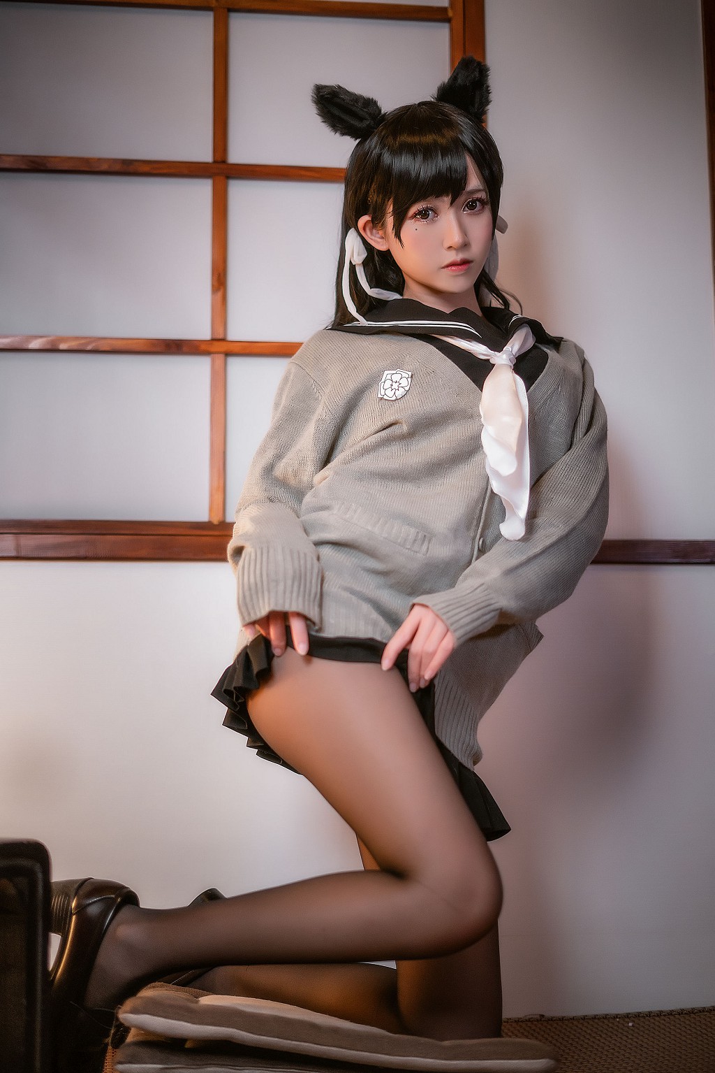 鳗鱼霏儿《碧蓝航线 校服》 [COSPLAY美女] 写真集[14P]