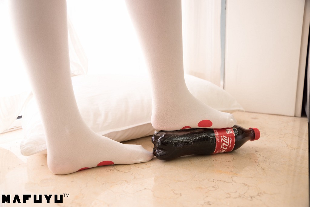 神楽坂真冬《猫爪白丝系列》  [COSPLAY美女] 写真集[100P]