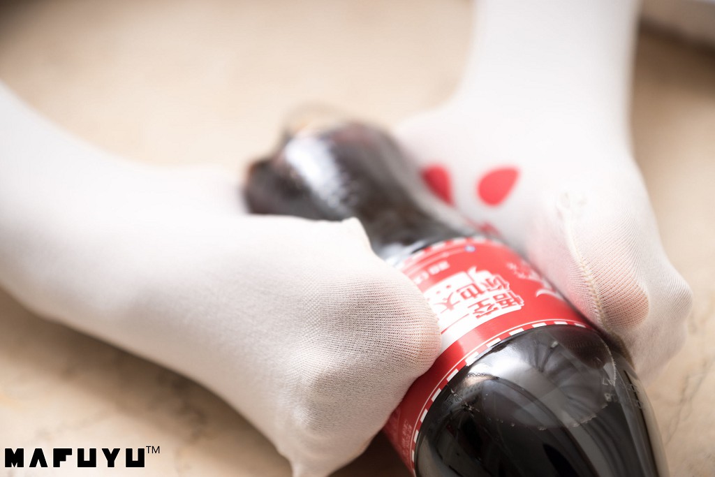 神楽坂真冬《猫爪白丝系列》  [COSPLAY美女] 写真集[100P]