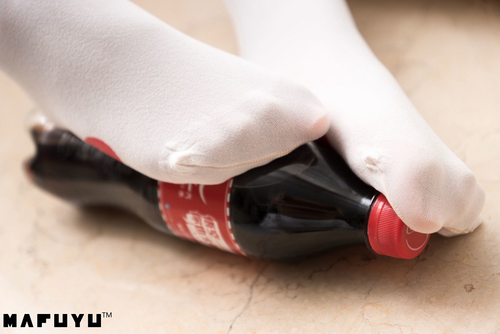 神楽坂真冬《猫爪白丝系列》  [COSPLAY美女] 写真集[100P]