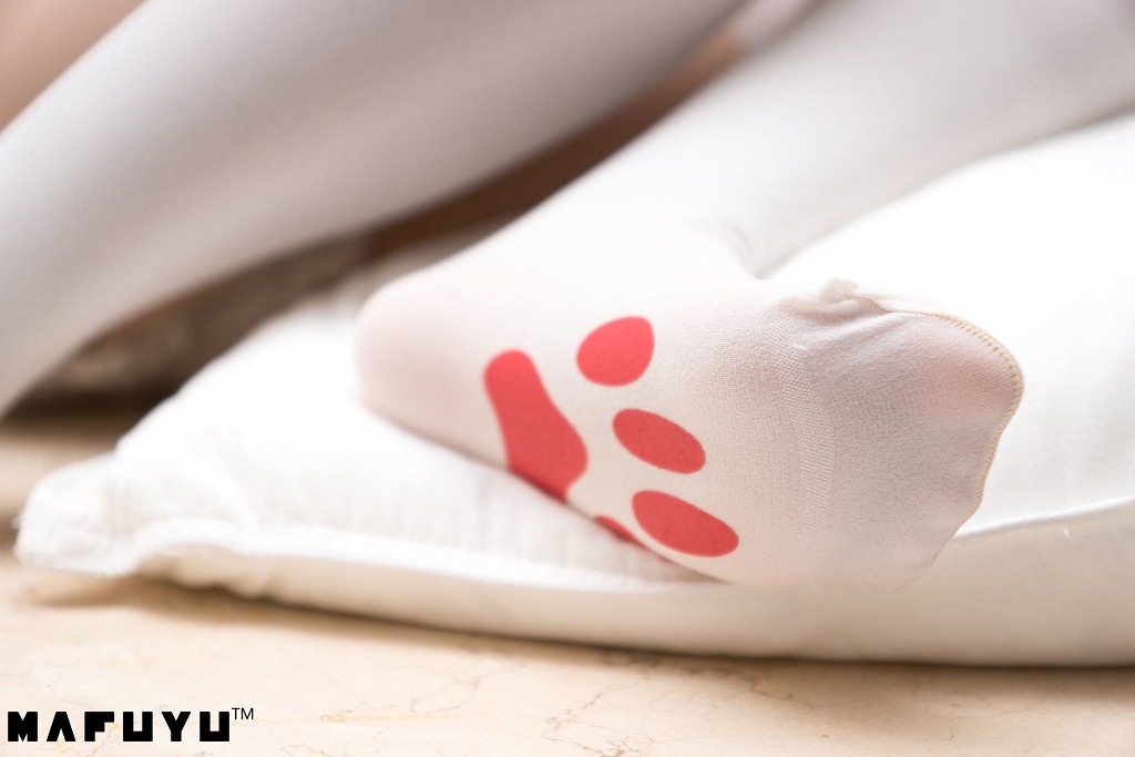 神楽坂真冬《猫爪白丝系列》  [COSPLAY美女] 写真集[100P]