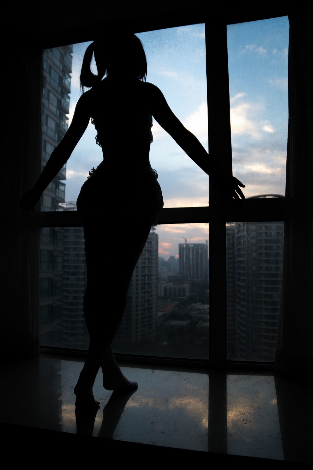 神楽坂真冬《猫爪白丝系列》  [COSPLAY美女] 写真集[100P]