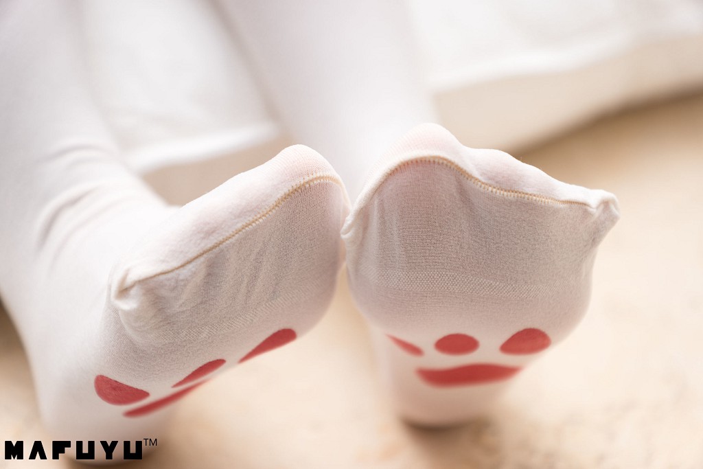 神楽坂真冬《猫爪白丝系列》  [COSPLAY美女] 写真集[100P]