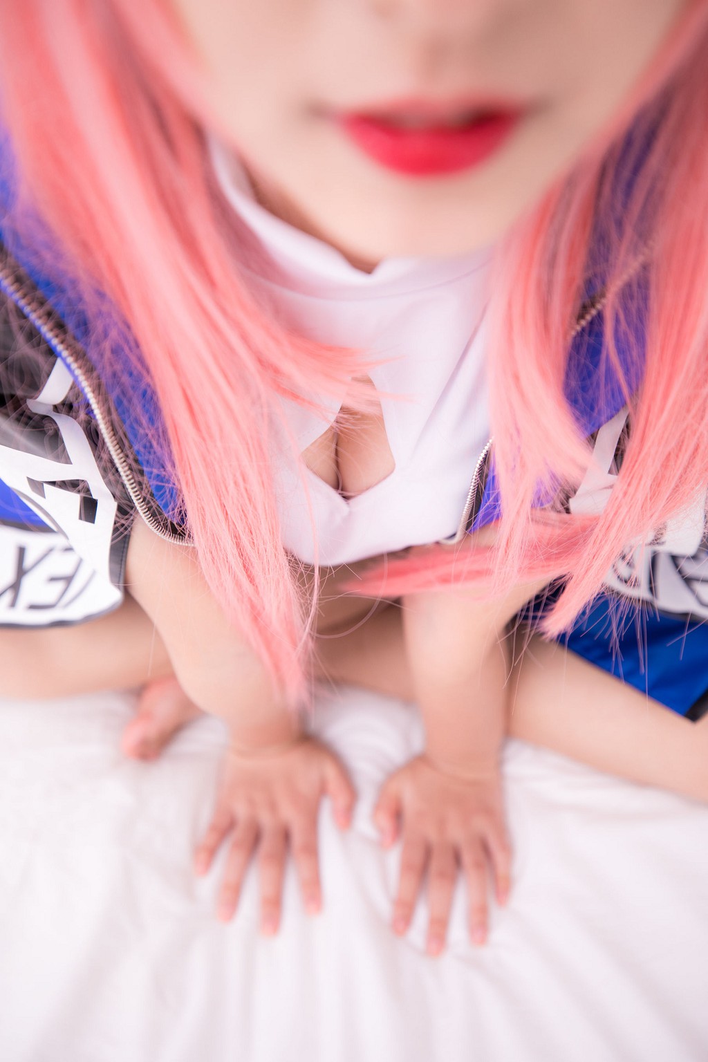 神楽坂真冬《目標はあなた、エンジン全開！！》 [萝莉COSPLAY] 写真集[150P]