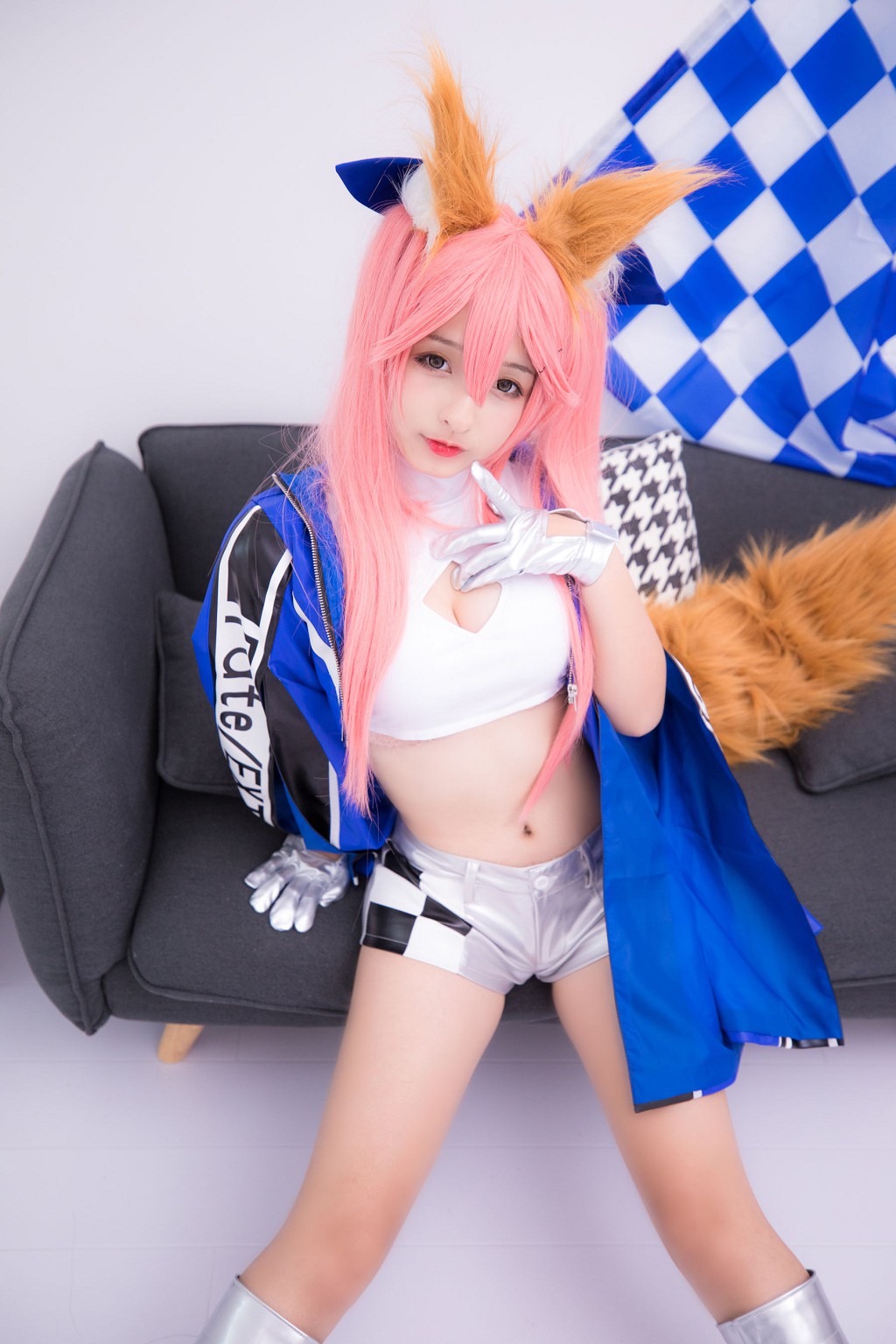 神楽坂真冬《目標はあなた、エンジン全開！！》 [萝莉COSPLAY] 写真集[150P]