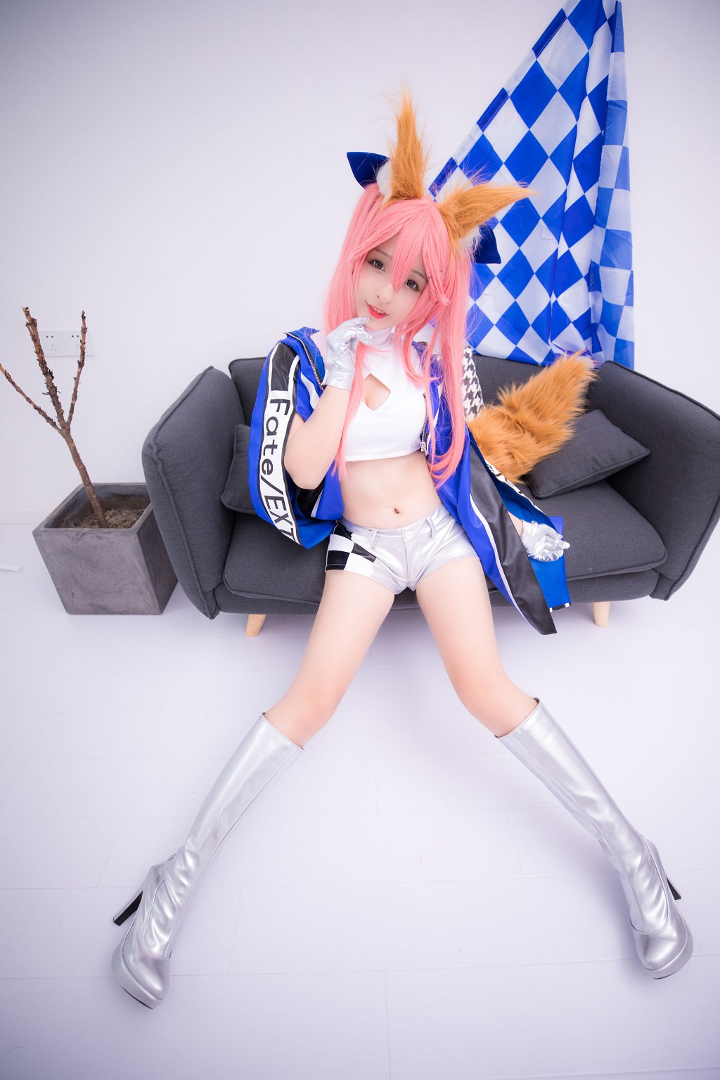 神楽坂真冬《目標はあなた、エンジン全開！！》 [萝莉COSPLAY] 写真集[150P]