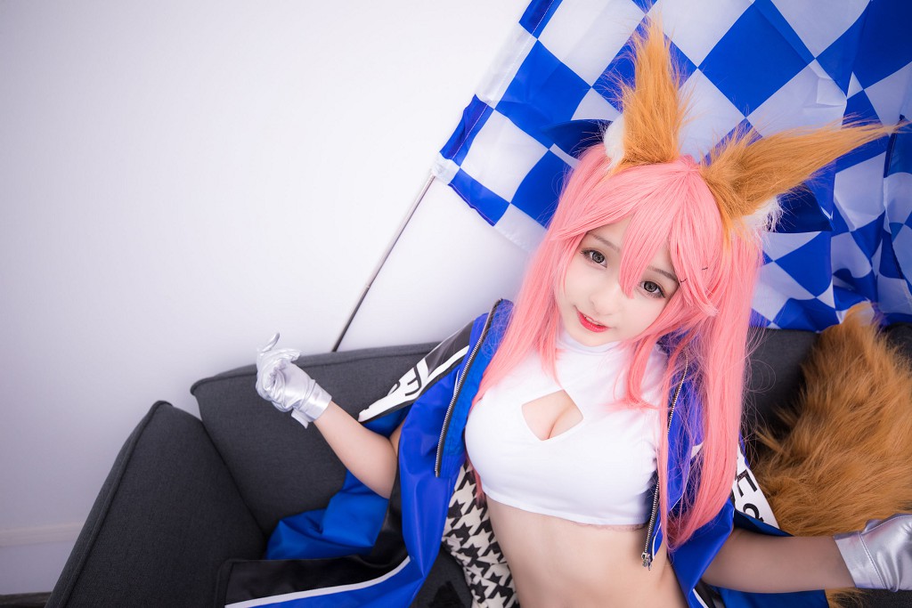 神楽坂真冬《目標はあなた、エンジン全開！！》 [萝莉COSPLAY] 写真集[150P]