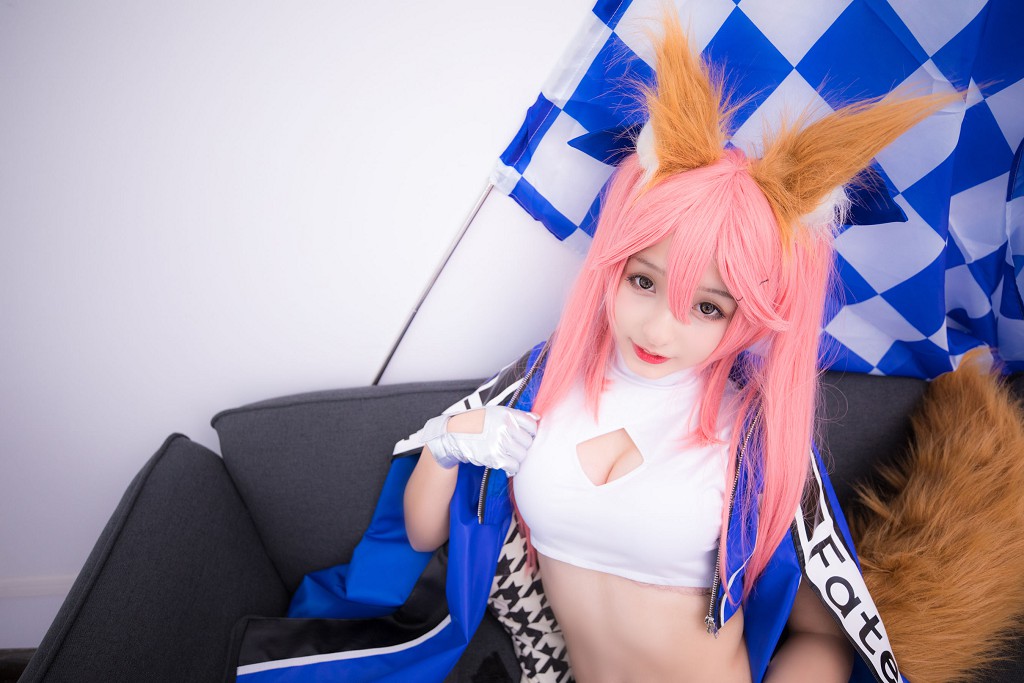 神楽坂真冬《目標はあなた、エンジン全開！！》 [萝莉COSPLAY] 写真集[150P]