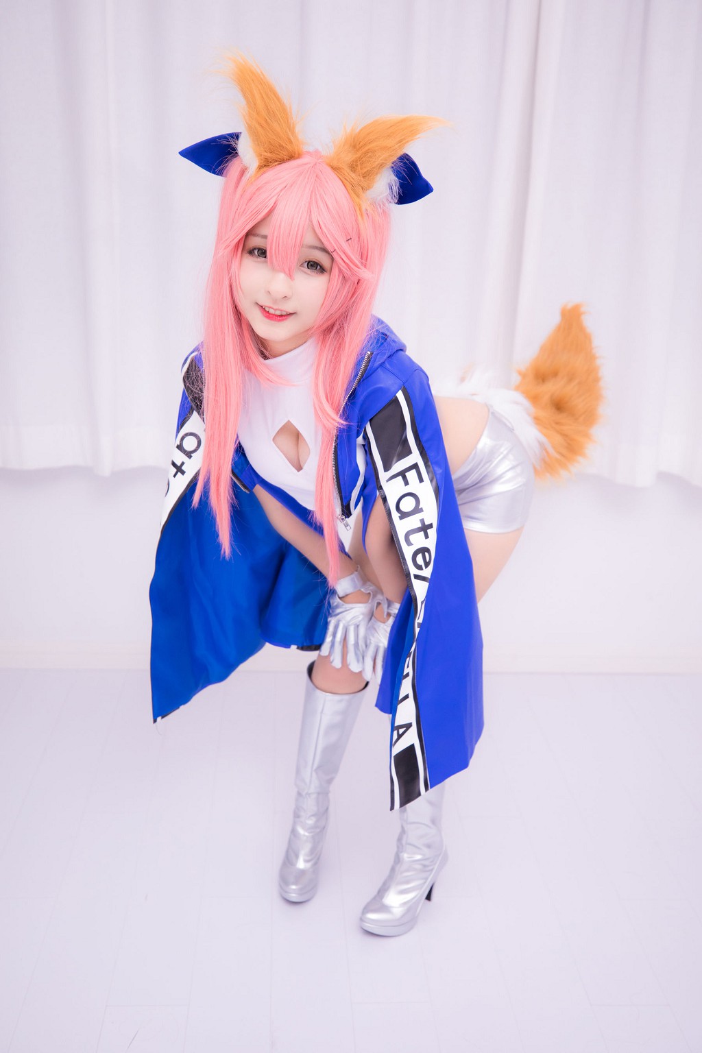 神楽坂真冬《目標はあなた、エンジン全開！！》 [萝莉COSPLAY] 写真集[150P]