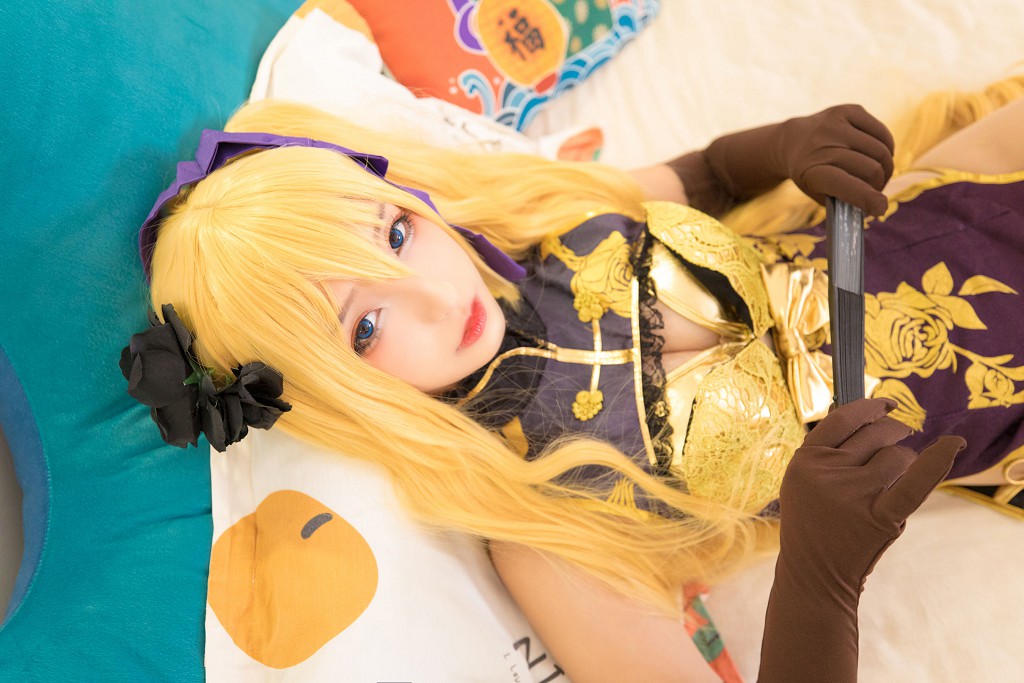 神楽坂真冬《艳娘幻梦谭 - 金莲》 [萝莉COSPLAY] 写真集[150P]