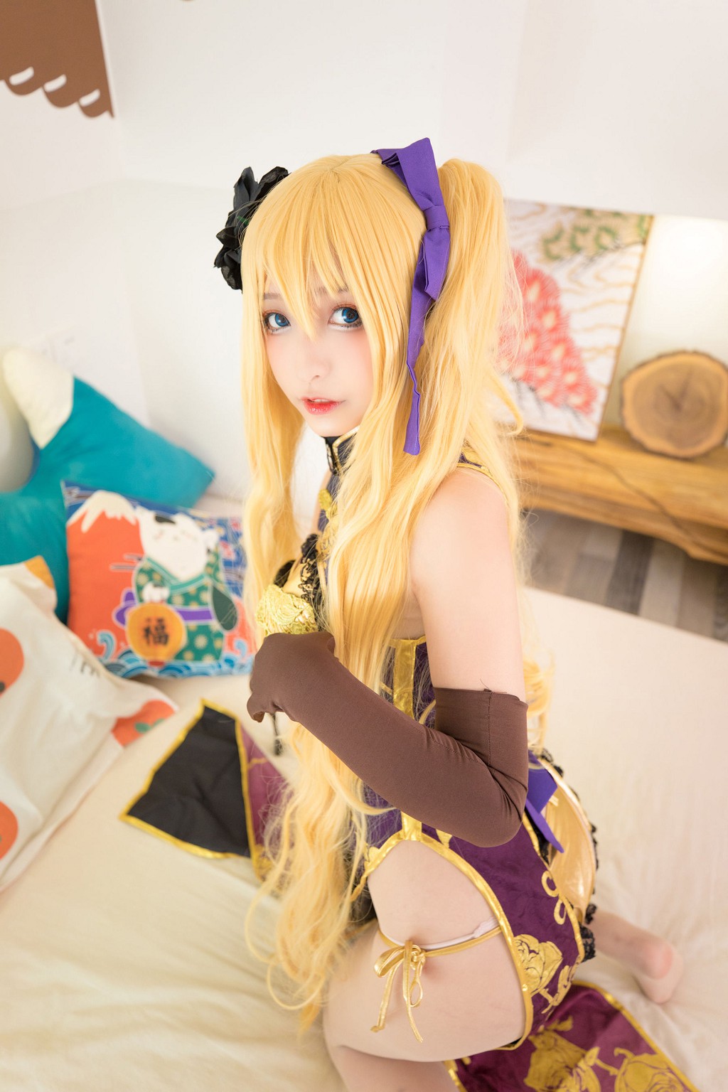 神楽坂真冬《艳娘幻梦谭 - 金莲》 [萝莉COSPLAY] 写真集[150P]