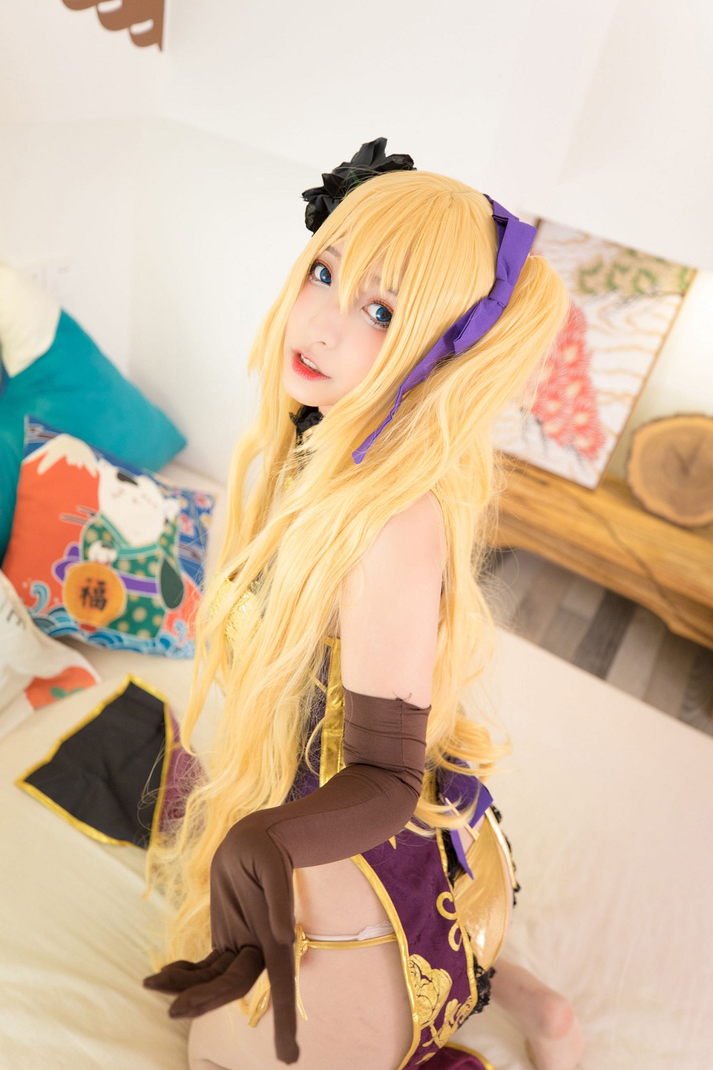 神楽坂真冬《艳娘幻梦谭 - 金莲》 [萝莉COSPLAY] 写真集[150P]