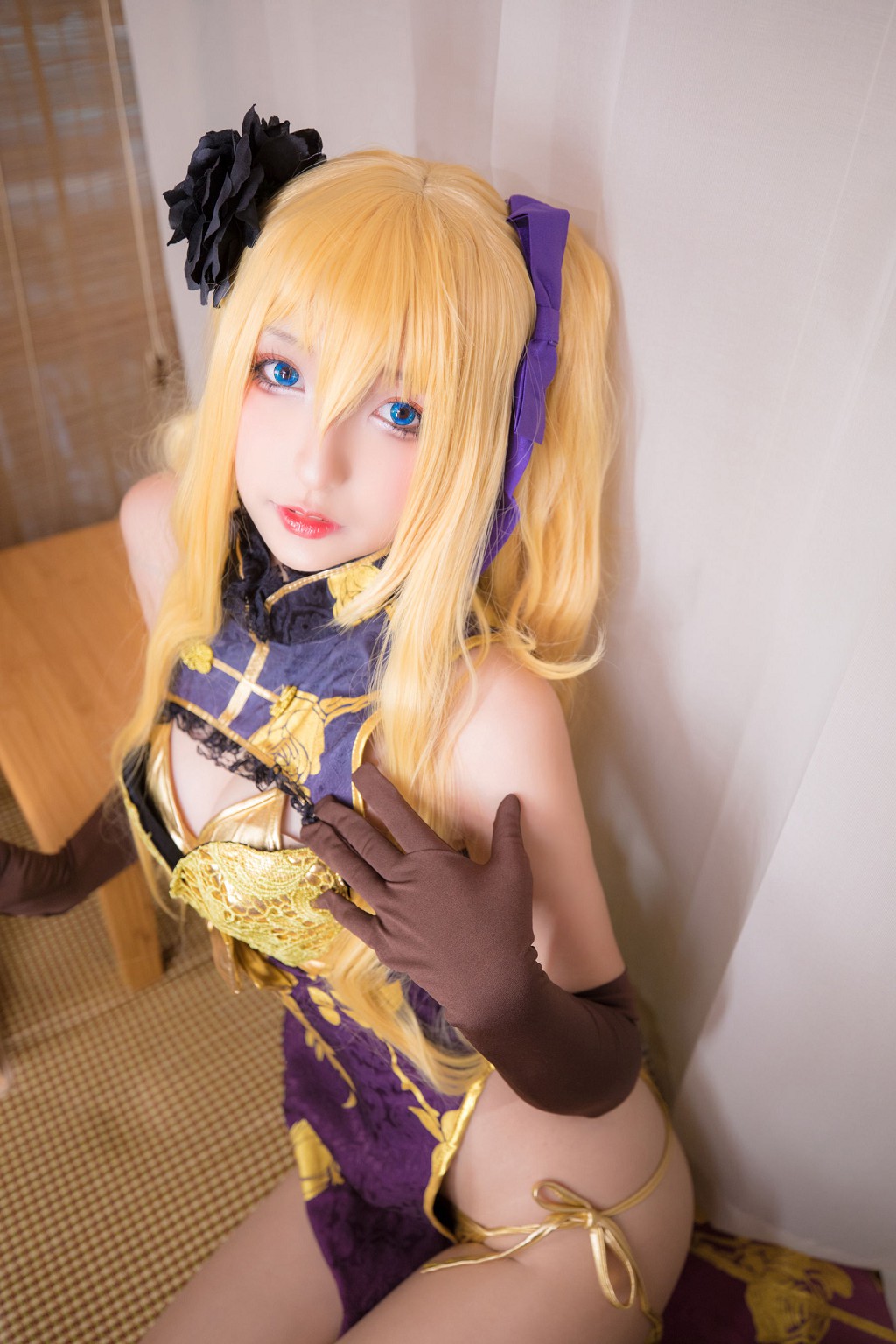 神楽坂真冬《艳娘幻梦谭 - 金莲》 [萝莉COSPLAY] 写真集[150P]