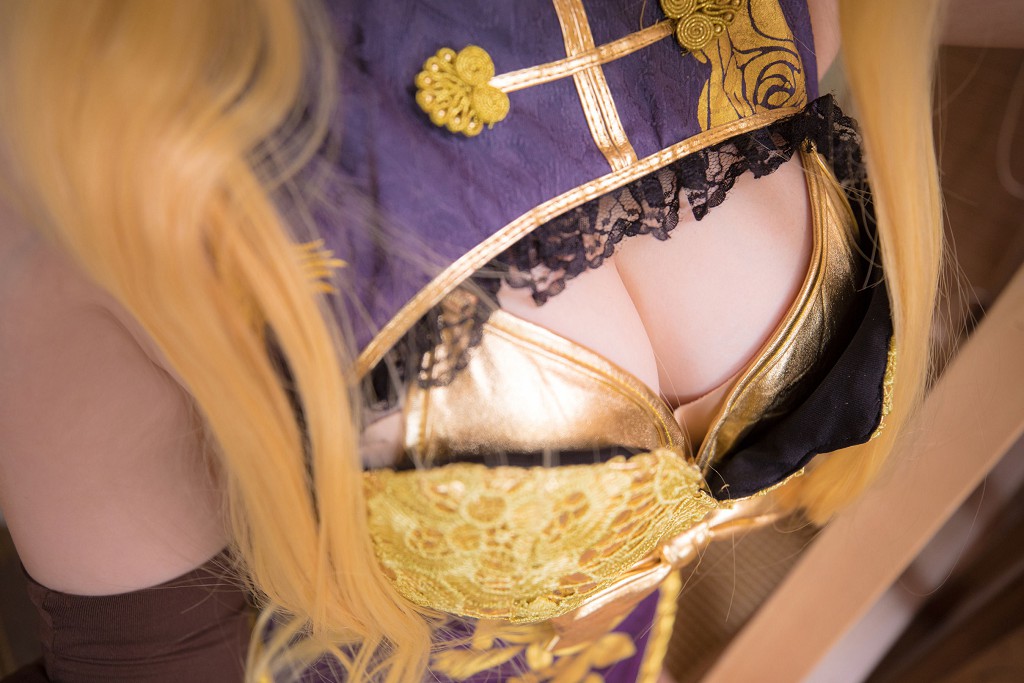 神楽坂真冬《艳娘幻梦谭 - 金莲》 [萝莉COSPLAY] 写真集[150P]