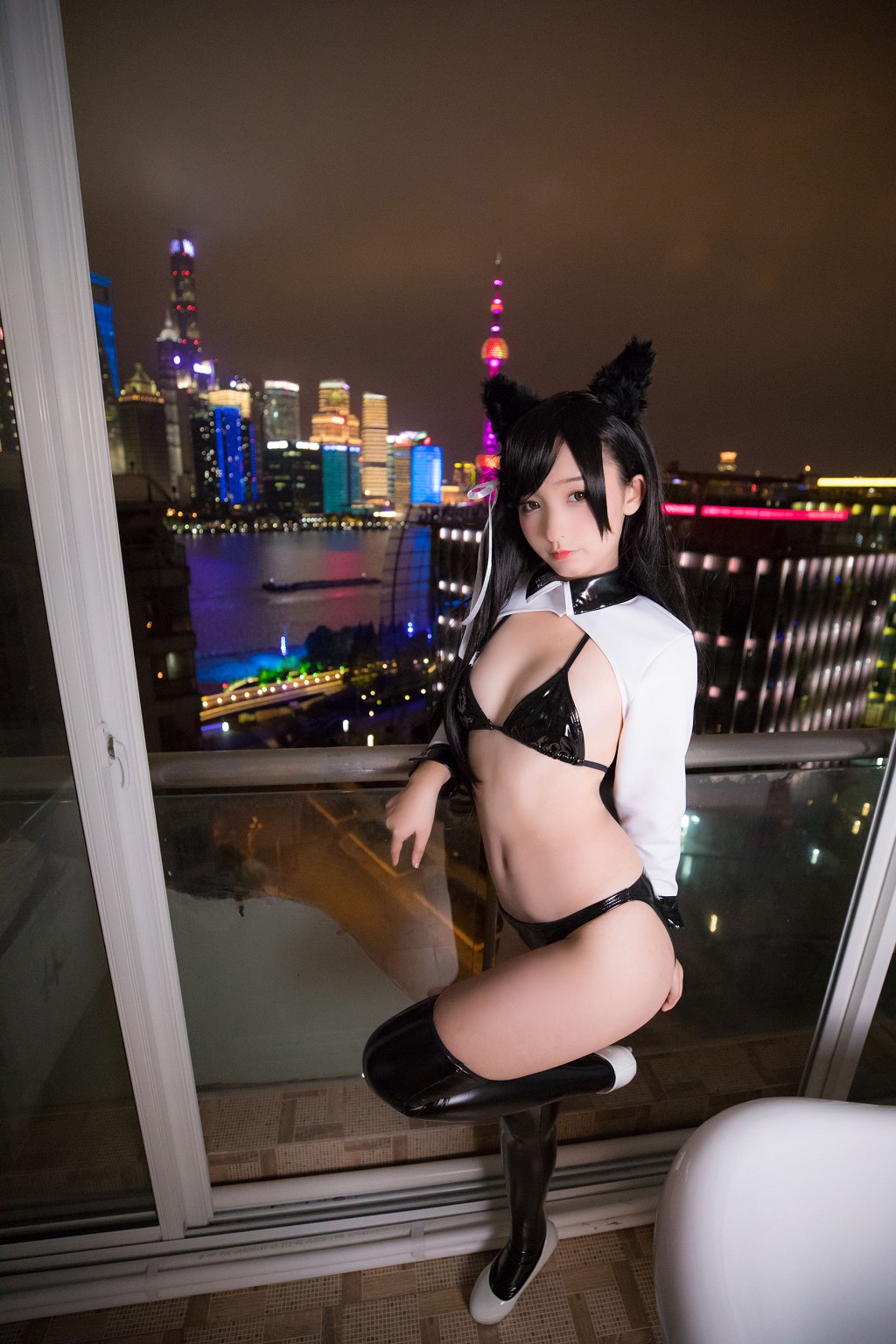 神楽坂真冬《ATAGO-LATEX VER (胶袜)》 [福利COSPLAY] 写真集[150P]