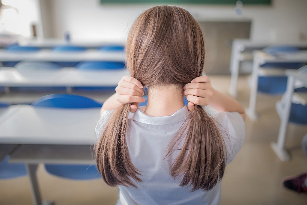 白金Saki《制服黑丝》 [COSPLAY福利] 写真集[24P]