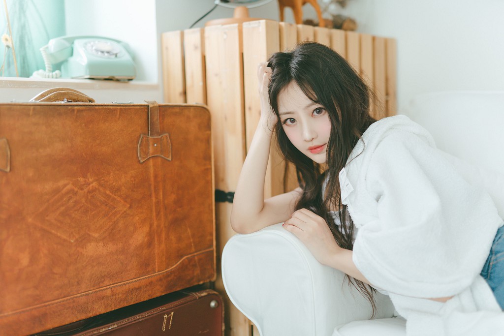 COSER小鹿鹿Shika 《长发姑娘》 [Cosplay福利] 写真集[41P]