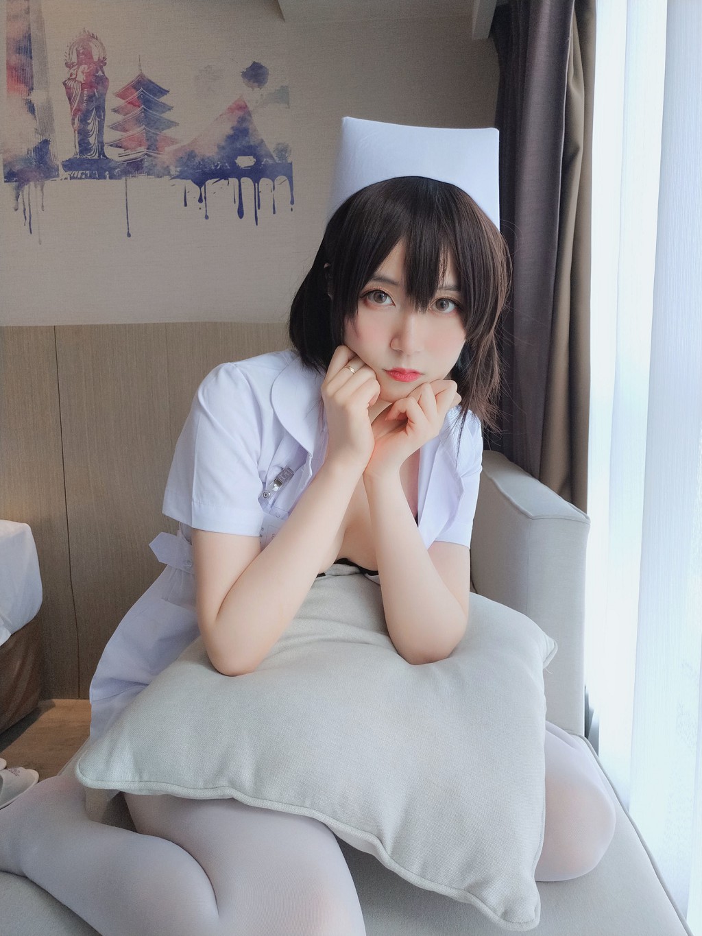 白银81《短发小护士》 [Cosplay少女] 写真集[37P]