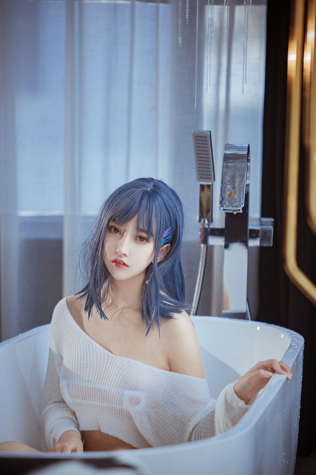 米线线sama 《浴缸》 [Cosplay少女] 写真集[23P]