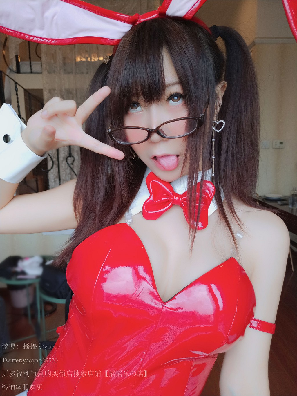 摇摇乐yoyo《兔女郎黑网袜》 [Cosplay美女] 写真集[120P]