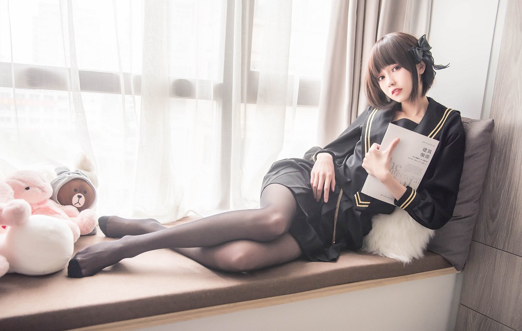 面饼仙儿黑丝女仆私房 写真套图