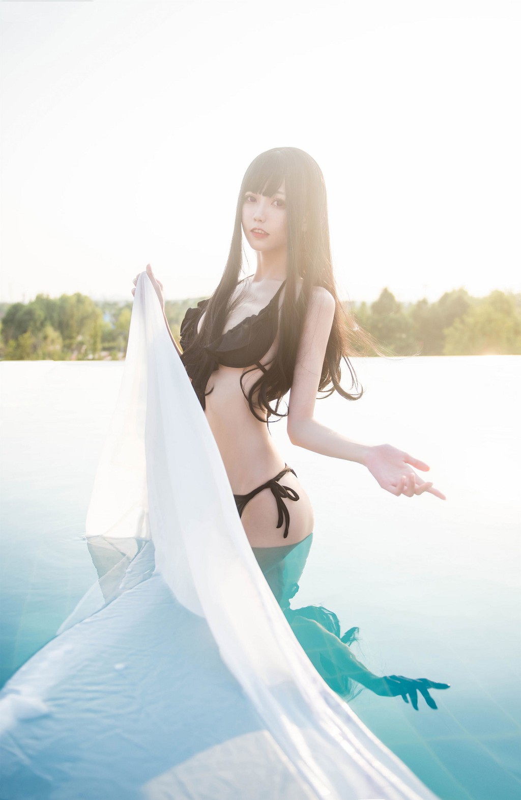 COSER你的负卿《恶魔姐姐》  [Cosplay福利] 写真集[25P]