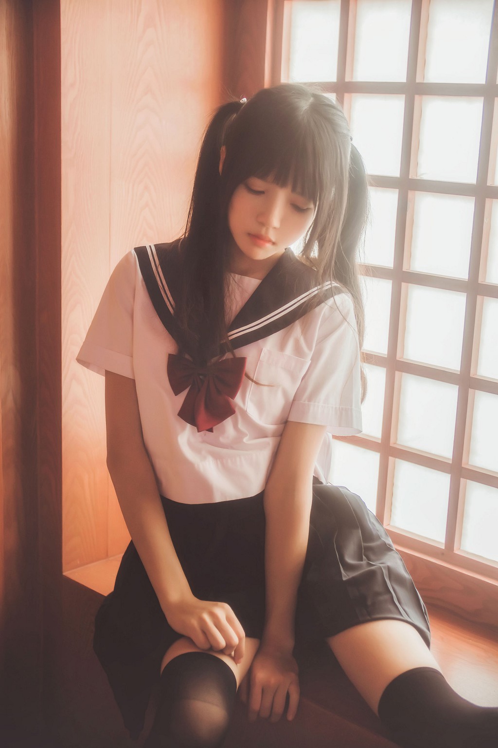 桜桃喵《小背心换水手服》 [萝莉COS] 写真集[144P]