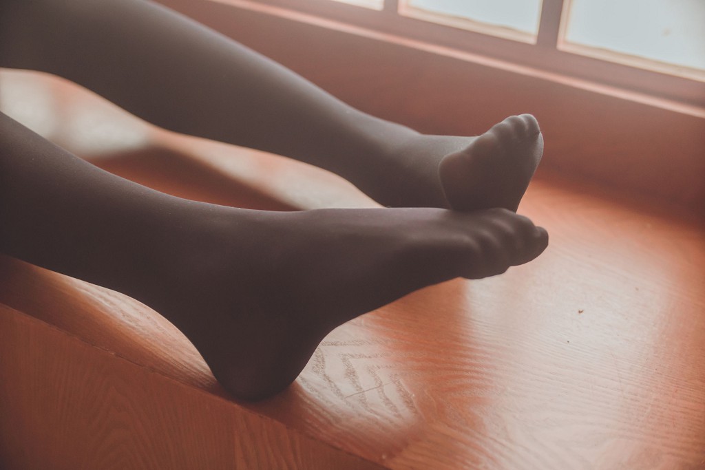 桜桃喵《小背心换水手服》 [萝莉COS] 写真集[144P]