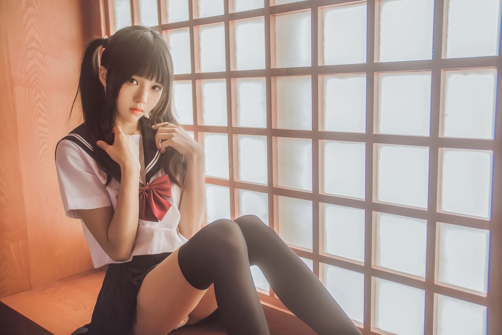 桜桃喵《小背心换水手服》 [萝莉COS] 写真集[144P]