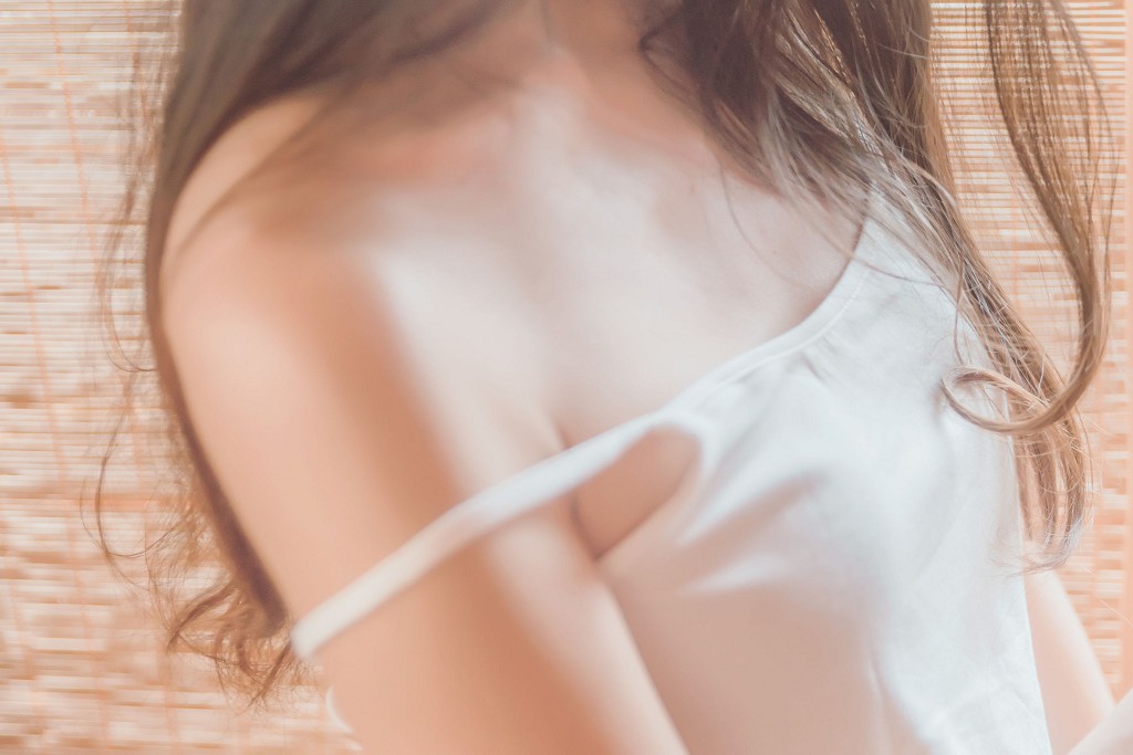 桜桃喵《小背心换水手服》 [萝莉COS] 写真集[144P]